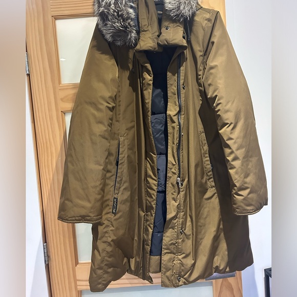 Kanuk - Picture 1 of 3